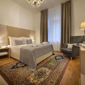 https://prague-old-town-residence.praguehotelsweb.com