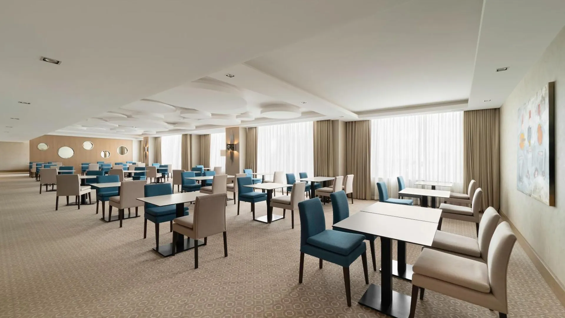 Radisson Blu Hotel And Convention Center, Riyadh Minhal